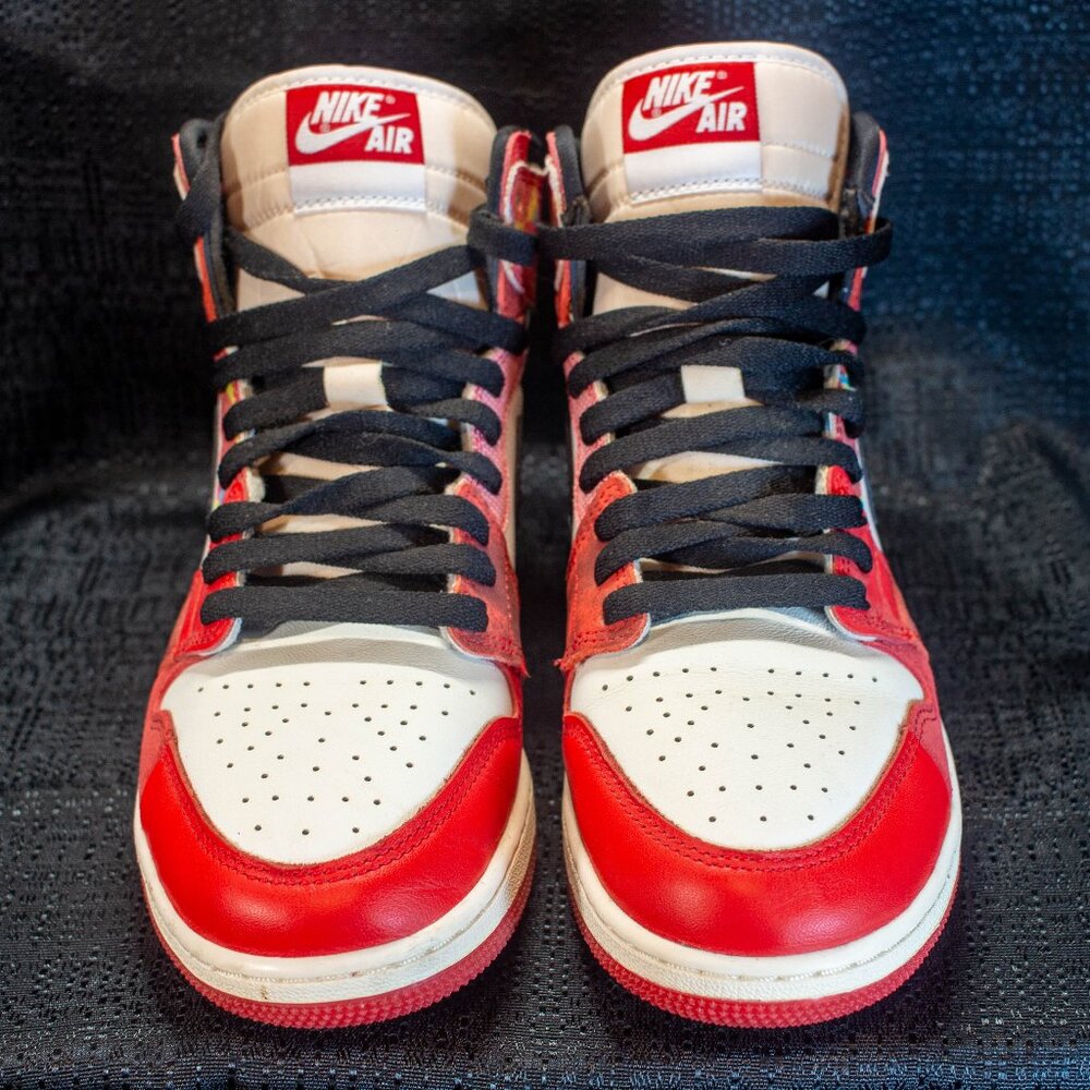 NIKE Spiderman Across the Universe Youth Size 7 NEW